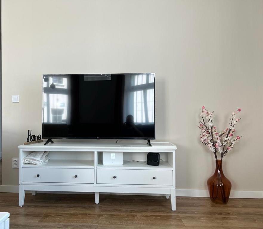 New 1 - Self Check In, Free Parking Apartment Pressburg